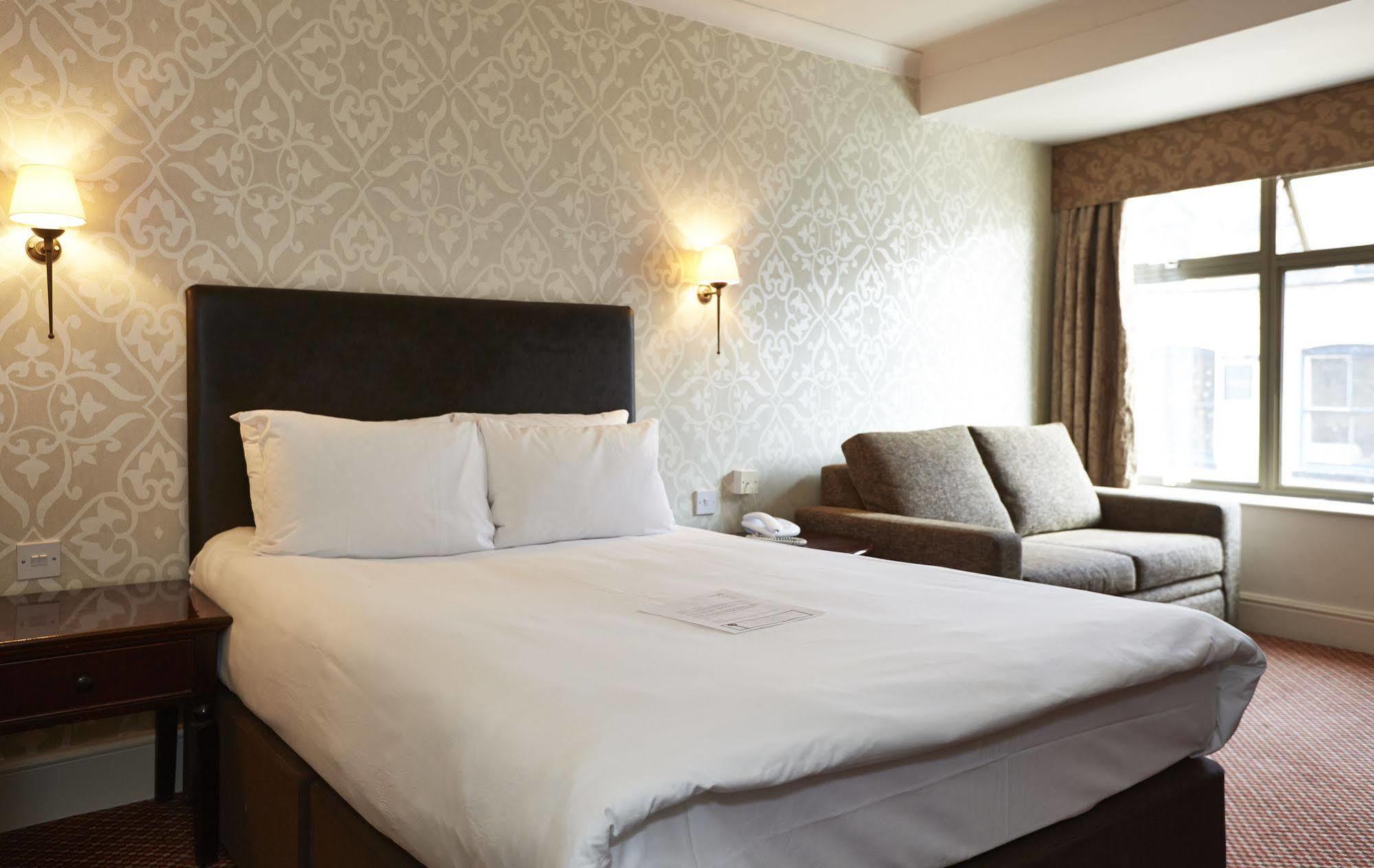 Ye Olde Talbot Hotel By Greene King Inns Worcester Ngoại thất bức ảnh